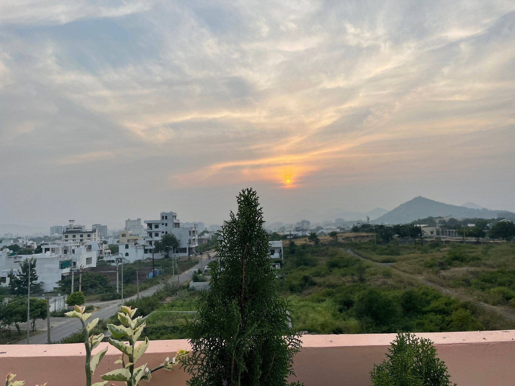 Panoramic Roof View of the Surroundings